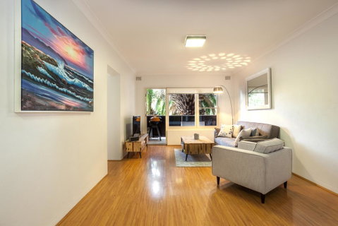 DENHAM DAZE (I677) -L'Abode - Accommodation Cooktown 3