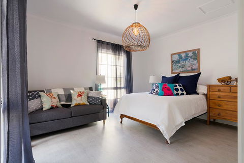 Designer Town Villa - Accommodation Cooktown 3