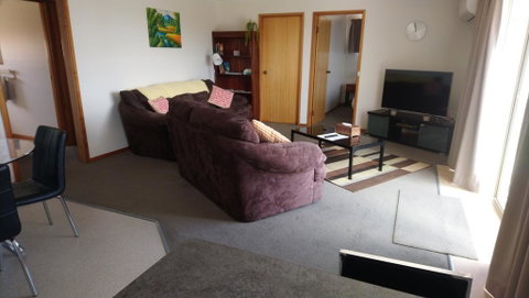 DevonPORT VIEWS!!! - Accommodation Cooktown 1