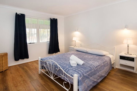 Dunsborough Town Units - Accommodation Cooktown 3