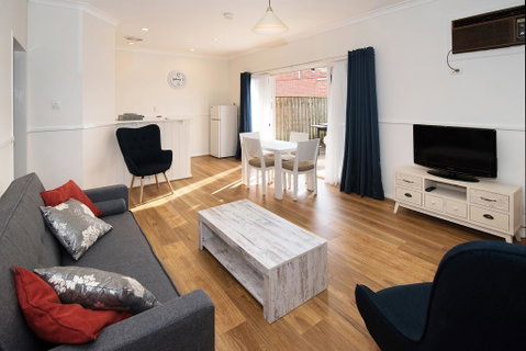 Dunsborough Town Units - Accommodation Cooktown 2