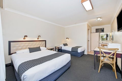 Econo Lodge Savannah Park Tamworth - Accommodation Cooktown 2