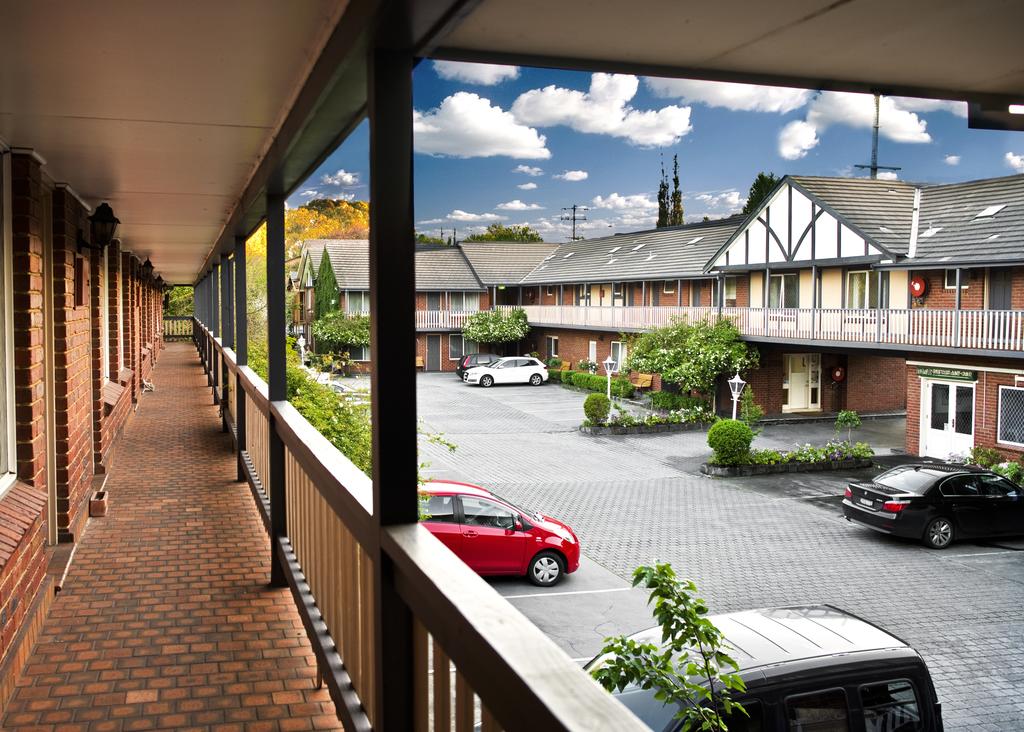 Blackburn North VIC Accommodation Cooktown