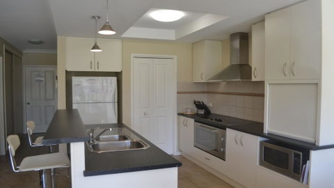 ELSINOR Townhouse 7 Mulwala - Accommodation Cooktown 3