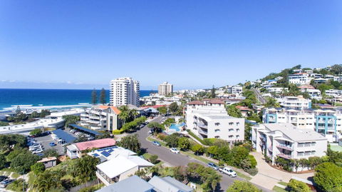 Endless Summer Resort - Accommodation Cooktown 2