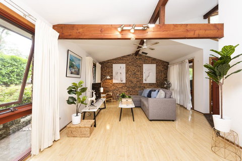 Epping 3BR 3BA Fast Wifi Easy Parking House - Accommodation Cooktown 0