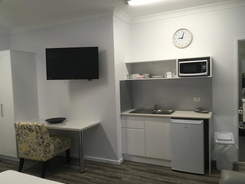 Escape On Lake - Accommodation Cooktown 1