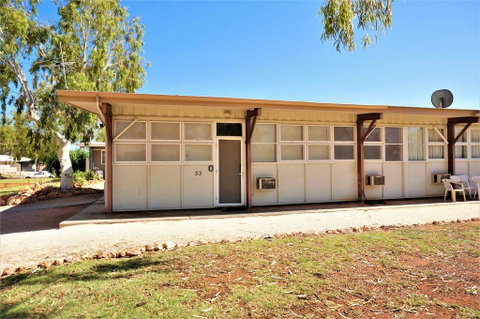 Exmouth Villas Unit 33 - Renovated Holiday Villa A Short Walk From Town Centre - Accommodation Cooktown 1