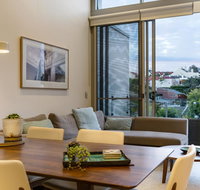 Explore Sydney from a peaceful modern apartment - Accommodation Cooktown