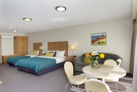 Fairway Motor Inn - Accommodation Cooktown 3