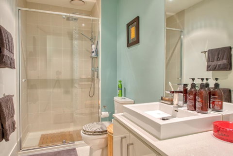 Fitzroy Lifestyle 1 Bed With Pool, Spa, Sauna & Gym - Accommodation Cooktown 3