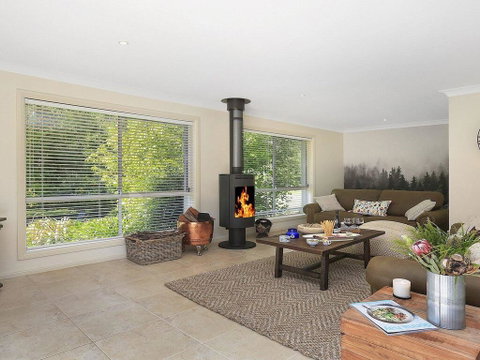 Garland Park - 3 Night Weekends For Price Of 2 - Accommodation Cooktown 1