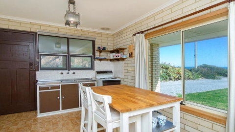 Golden Days - 30 Gold Coast Drive - Accommodation Cooktown 2