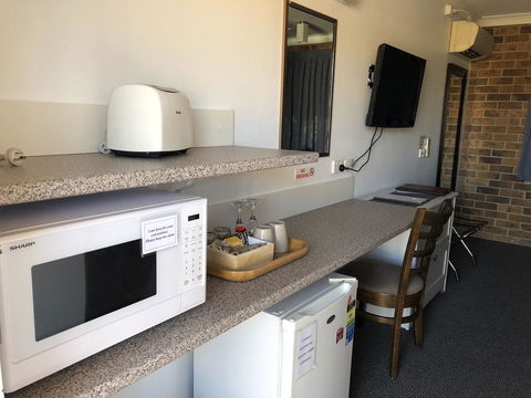 Golden Grain Motor Inn - Accommodation Cooktown 2