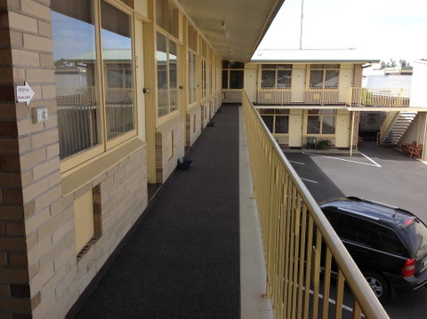 Grand Central Motel - Accommodation Cooktown 2