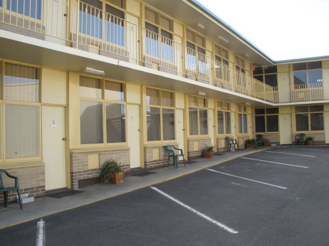 Grand Central Motel - Accommodation Cooktown 1