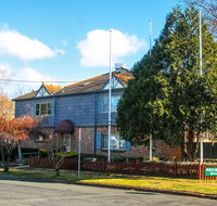 Grand Country Lodge - Accommodation Cooktown