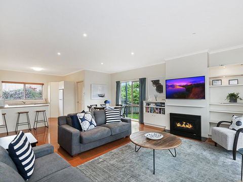 GUILDFORD COTTAGE - Accommodation Cooktown 2