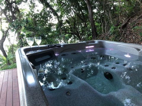 Gunnadoo Holiday - Accommodation Cooktown 2