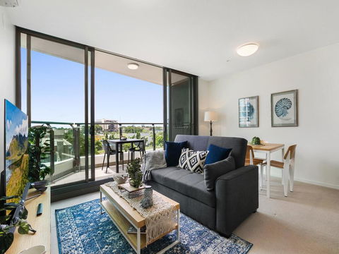 HARBOURSIDE- Hosted By: L'Abode Accommodation - Accommodation Cooktown 0