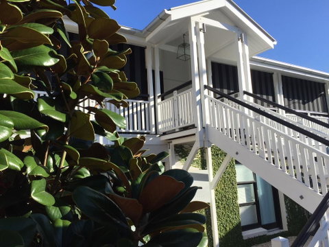 Heal House - Accommodation Cooktown 3