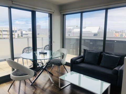 Hiigh Apartments - Accommodation Cooktown 0