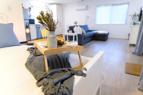 Hinterland Boutique Cottages -Cozy Cottage - Accommodation Cooktown 0
