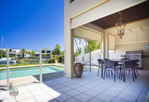 Holiday Home Luxe @ Sanctuary Cove - Accommodation Cooktown 2