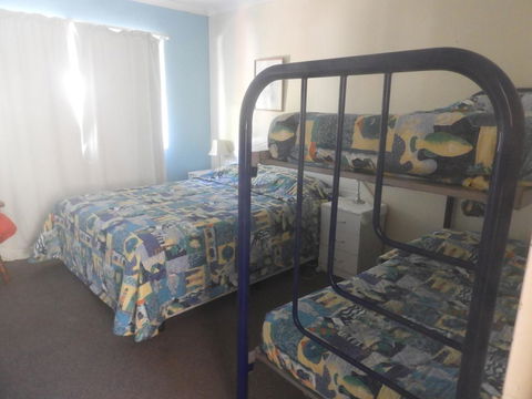 Kalbarri Backpackers YHA - Accommodation Cooktown 3