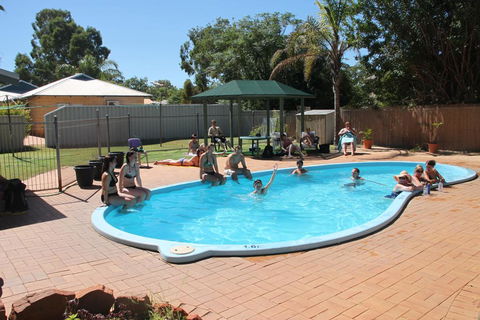 Kalbarri Backpackers YHA - Accommodation Cooktown 2