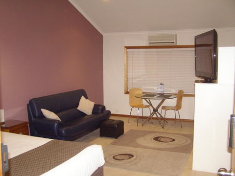 Koala Tree Motel - Accommodation Cooktown 2