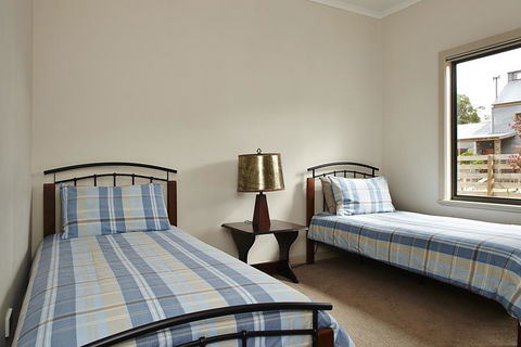 La Casa - Accommodation Cooktown 2