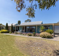 Lakeview - Waterviews on Newlands Arm - Accommodation Cooktown