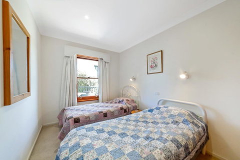 Lavender Hills - 12 Bennett Street - Accommodation Cooktown 0