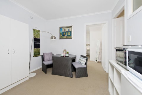 Laze Dayz At Lighthouse - Studio With Shared Pool - Accommodation Cooktown 1