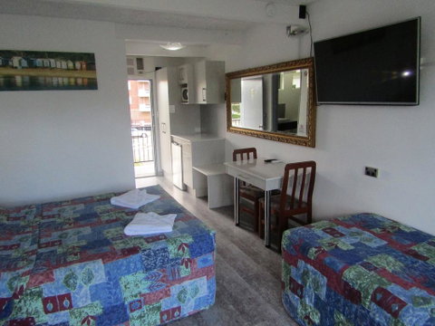 Le George Motel - Accommodation Cooktown 1