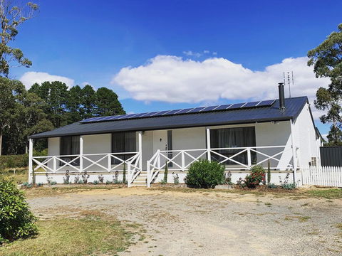 Leonards Hill Estate - Accommodation Cooktown 0