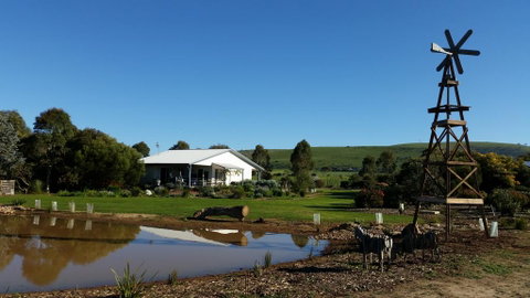 Linger Longer Cottages - Accommodation Cooktown 0