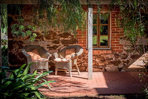 Lucy's Cottage - Accommodation Cooktown 3