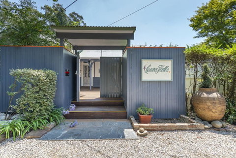 Luxe Mountain Retreat - Katoomba - 4 Bed & Bath - Accommodation Cooktown 2