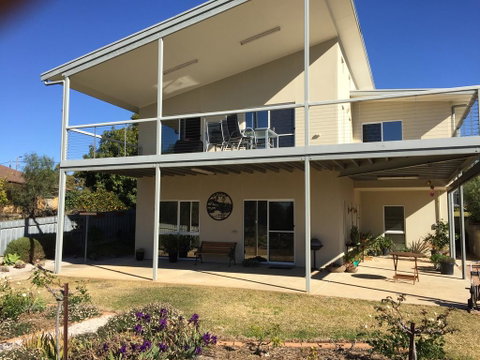 Lyreen's Apartment - Accommodation Cooktown 0