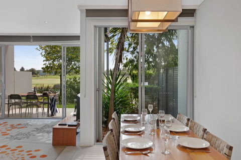 Magenta805 - Accommodation Cooktown 1