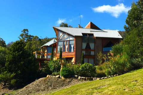 MAGICAL MOUNTAIN RETREAT - 20 Mins To CBD And Only 10 To MONA! - Accommodation Cooktown 3
