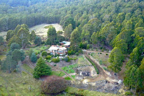 MAGICAL MOUNTAIN RETREAT - 20 Mins To CBD And Only 10 To MONA! - Accommodation Cooktown 1