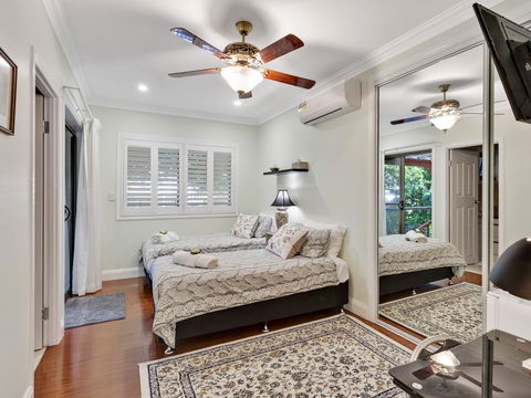 Margate House - Accommodation Cooktown 2