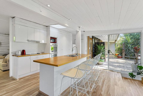 MARTHA COTTAGE - MT MARTHA - Accommodation Cooktown 2