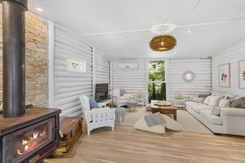 MARTHA COTTAGE - MT MARTHA - Accommodation Cooktown 0