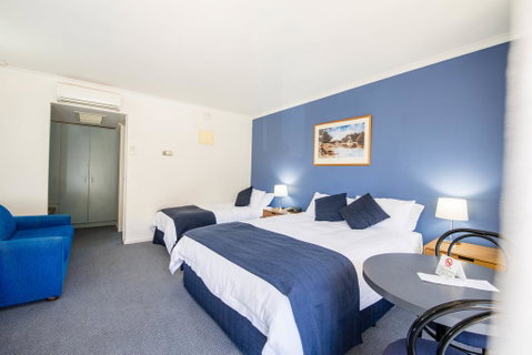 MAS Country Riverboat Lodge Motor Inn - Accommodation Cooktown 3
