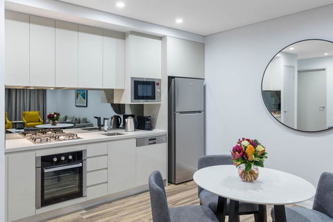 Meriton Suites Bondi Junction - Accommodation Cooktown 1