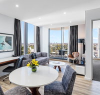 Meriton Suites Mascot Central - Accommodation Cooktown